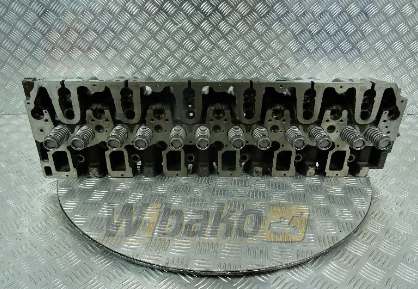 Cylinder head Volvo D7E – reconditioned