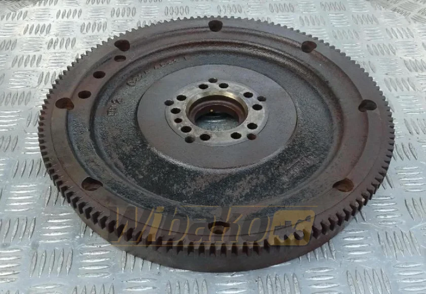 Flywheel Deutz 04254991 – used