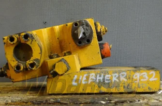 Cylinder valve Liebherr R932 
