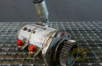 Gear pump O&K 2224971R 