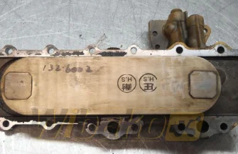 Oil radiator (cooler) z obudową Caterpillar 3064 