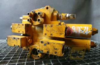 Distributor Liebherr R932 M/2