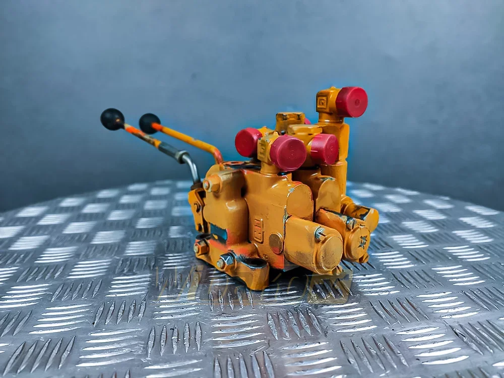 Mechanically operated hydraulic control valve with two levers