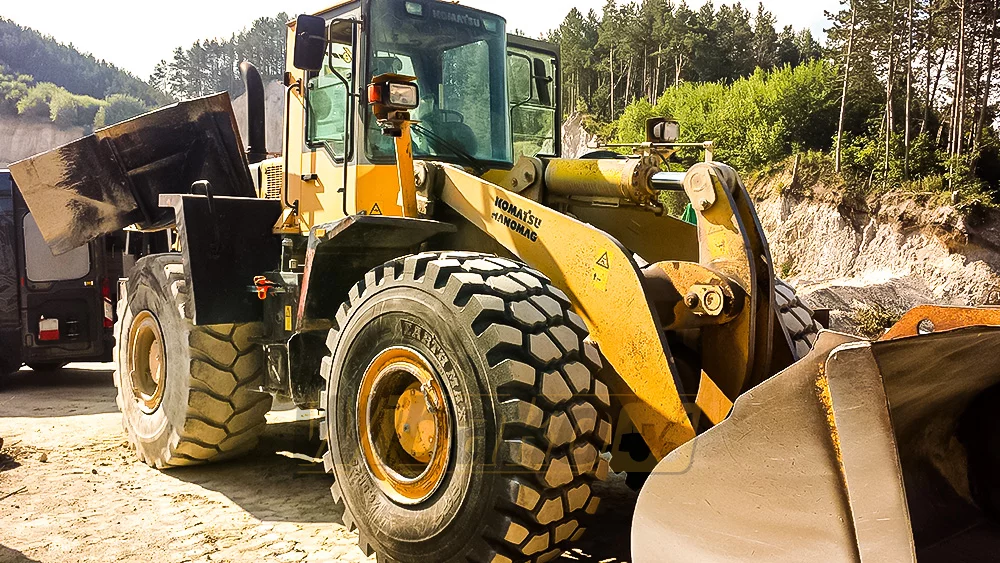 komatsu loader