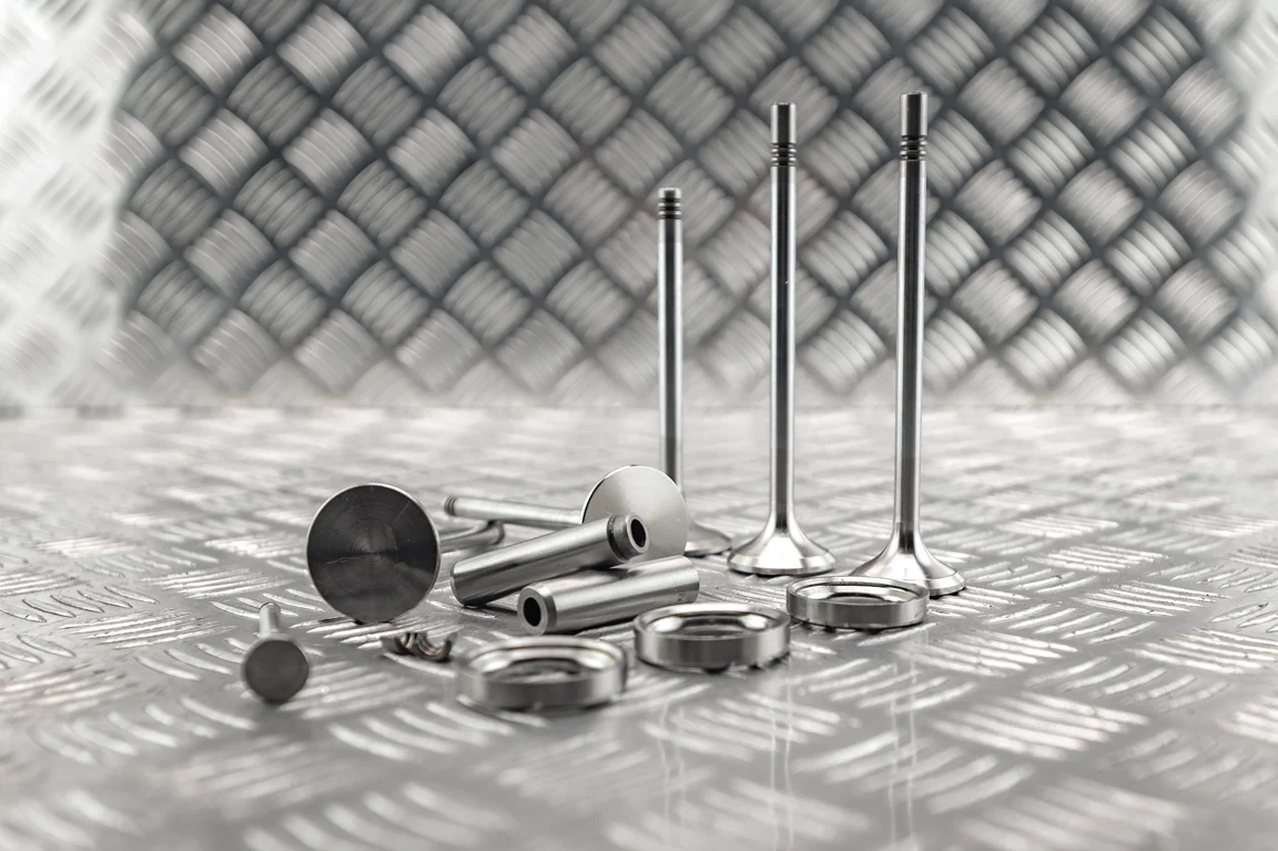 Assortment of Liebherr engine parts