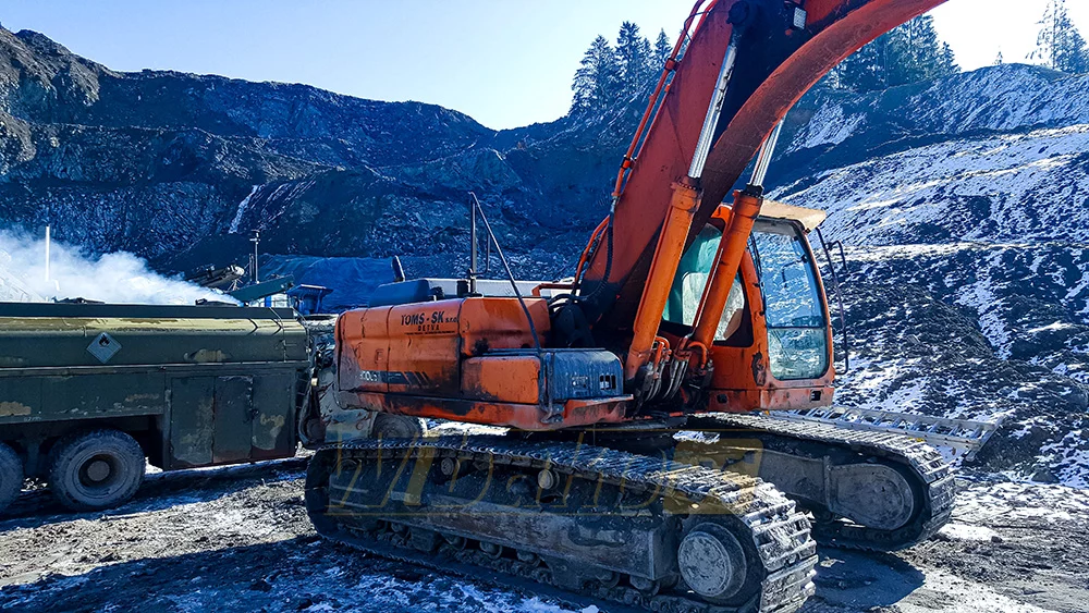 excavator in winter