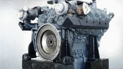 Renovation of the Liebherr D9508 A7 Engine in the R 976 Excavator