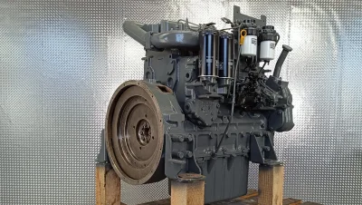 Repair of the Liebherr D924 Engine in the LTM 1055-3.1 Crane: A Comprehensive Service Process