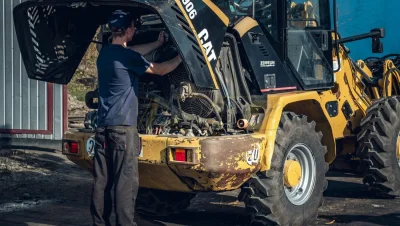 Low Engine Oil Pressure - Excavator, Loader, Bulldozer, and Crane