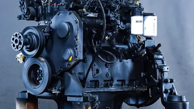 Komatsu S6D102E-1 Engine Repair