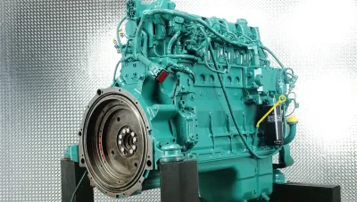 Service and regeneration of Volvo D7E engine
