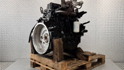 Engine Overhaul of Cummins QSB 4.5 in Hyundai HL740-9 Loader