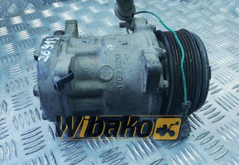 Air conditioning compressor Liebherr SD7H15/8139 5700334