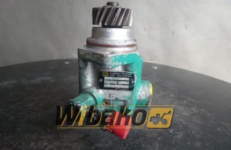 Gear pump Luk VT79A2105274