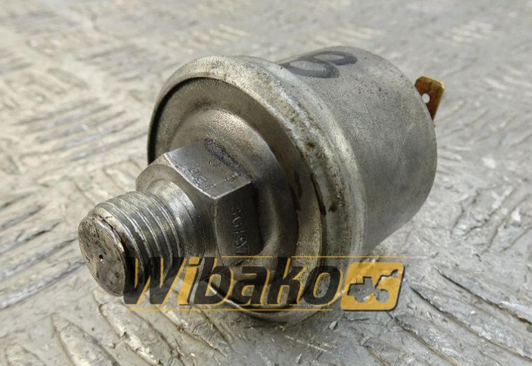 Oil pressure sensor Liebherr 691182414