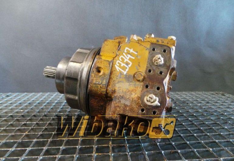 Drive motor Komatsu 706-75-10402