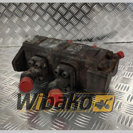 Hydraulic pump Volvo 14525549