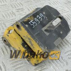 Wspornik alternatora for engine Caterpillar 3054 3828D016 