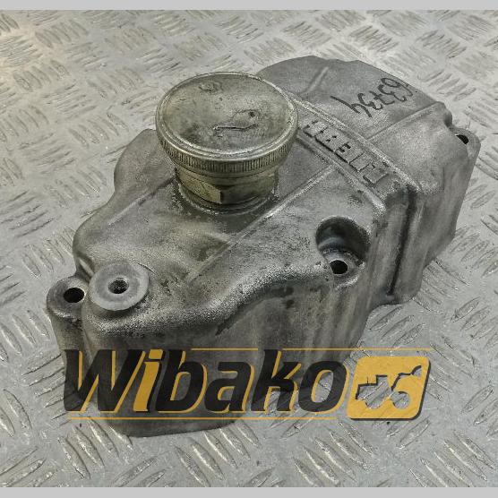 Cylinder head cover for engine Liebherr D934