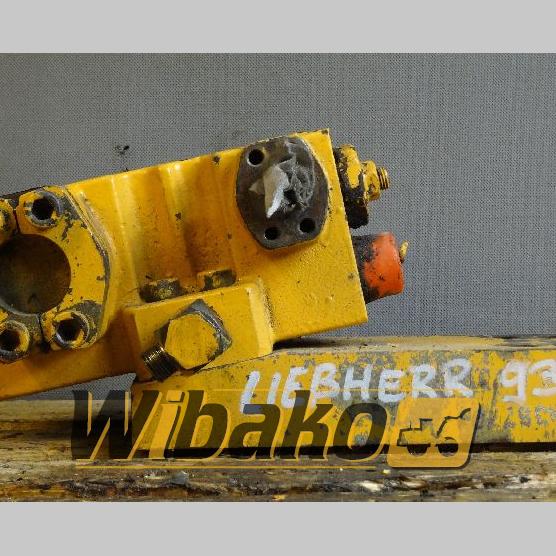 Cylinder valve Liebherr R932